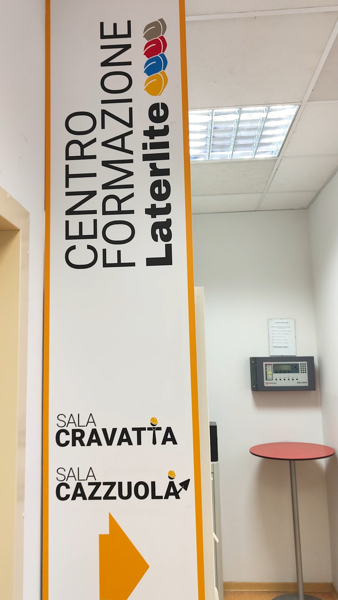 Alcune riprese del corso di formazione #Laterlite 🙌🔨🌫

Un viaggio nel